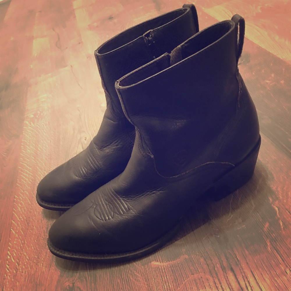 Men’s Ariat boots 11